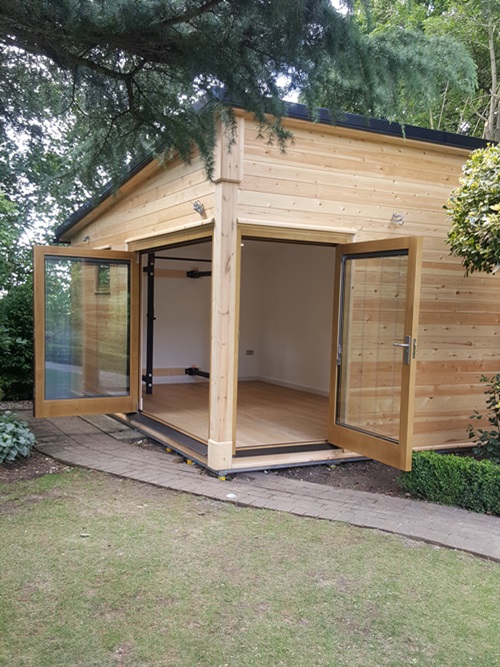 Carpenter for Garden Buildings
